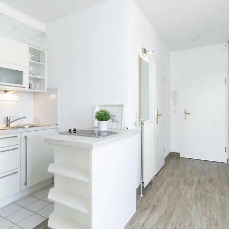 Daire Strandhotel Nr 18 *