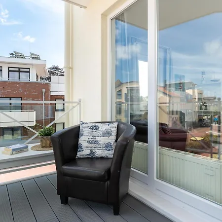 Strandhotel Nr 18 *